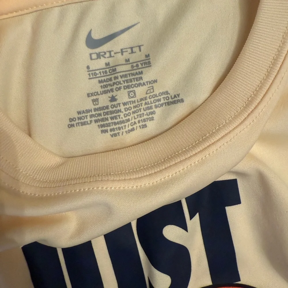 NIKE Boys 2pc Set, NWT - Picture 4 of 5